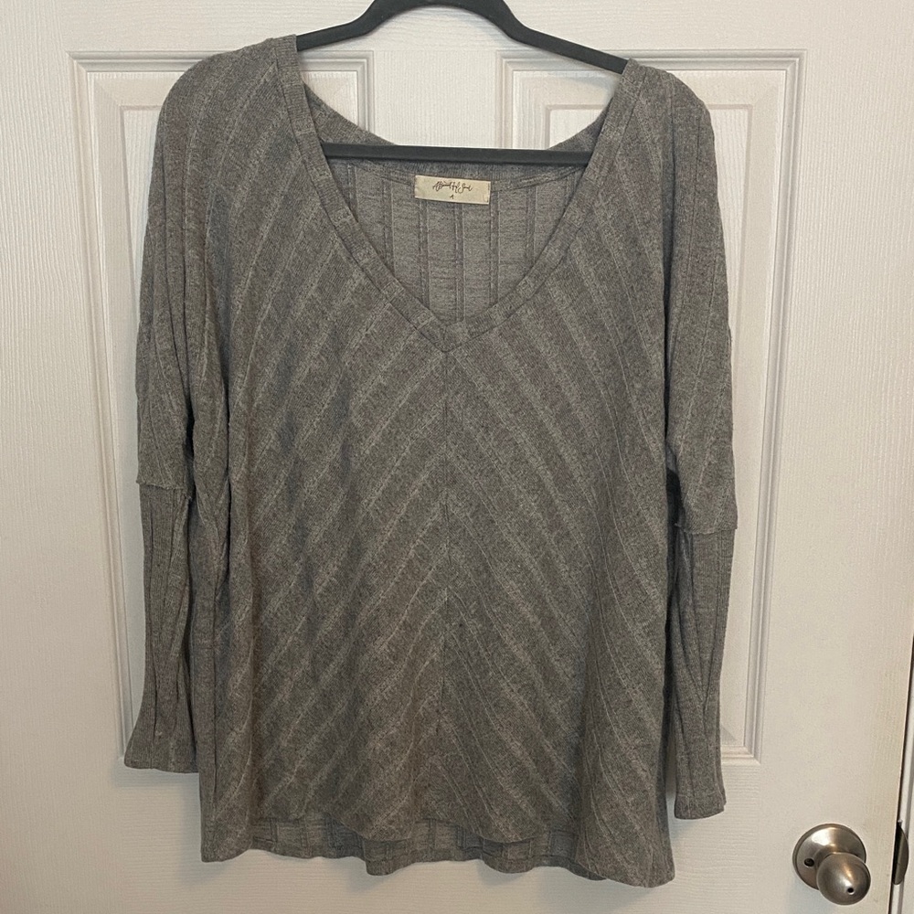 ARULA Gray V-Neck Blouse